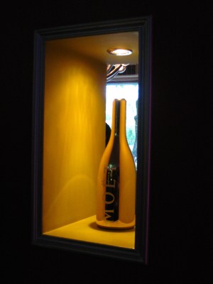 Clinique Repairwear Laser Focus: Moet